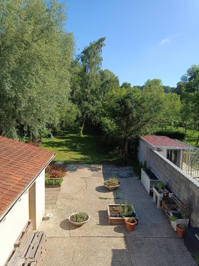 Lit 2 Personnes Grand Bureau Apartment Fruges Exterior photo